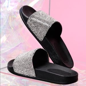 Fashion Nova “Let It Shine” Slides